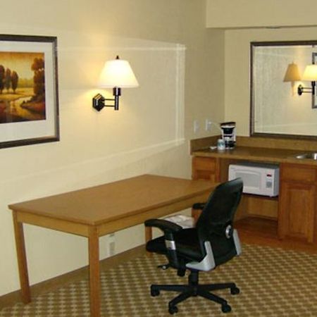 Ramada Huntsville Zimmer foto