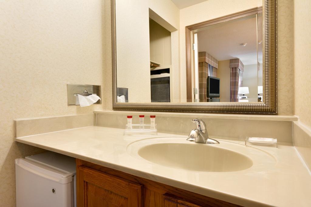 Ramada Huntsville Zimmer foto