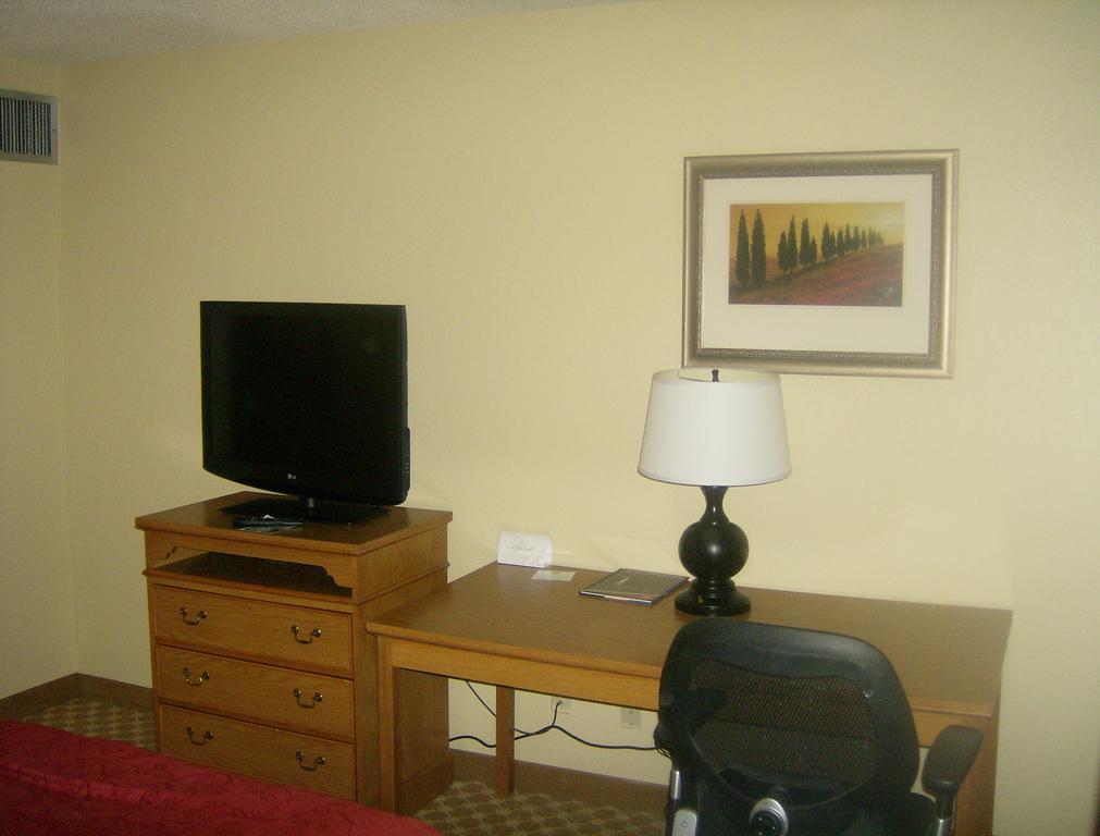Ramada Huntsville Zimmer foto